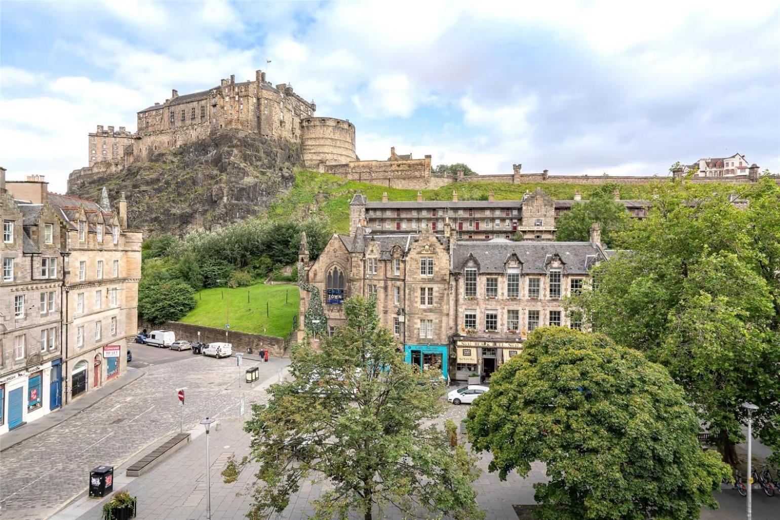Bright Old Town City Centre Apartment Edimburgo Esterno foto