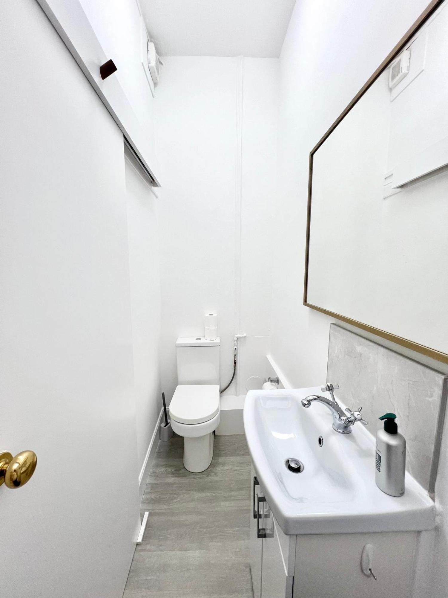 Bright Old Town City Centre Apartment Edimburgo Esterno foto